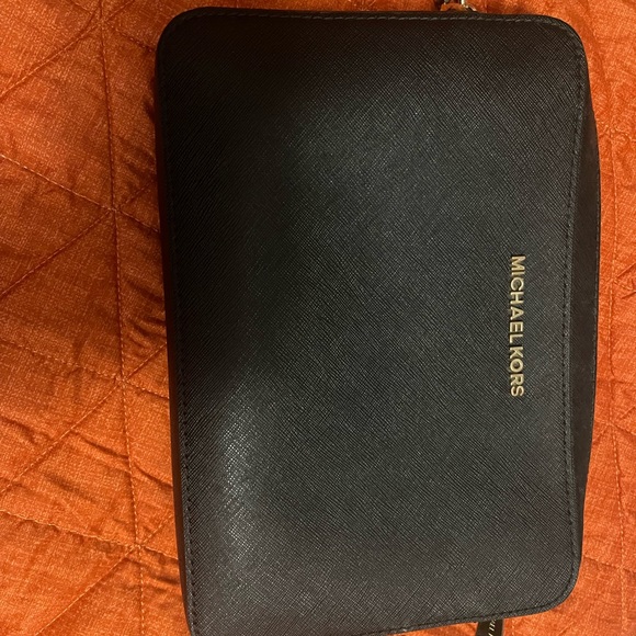 Michael Kors Handbags - Used only once